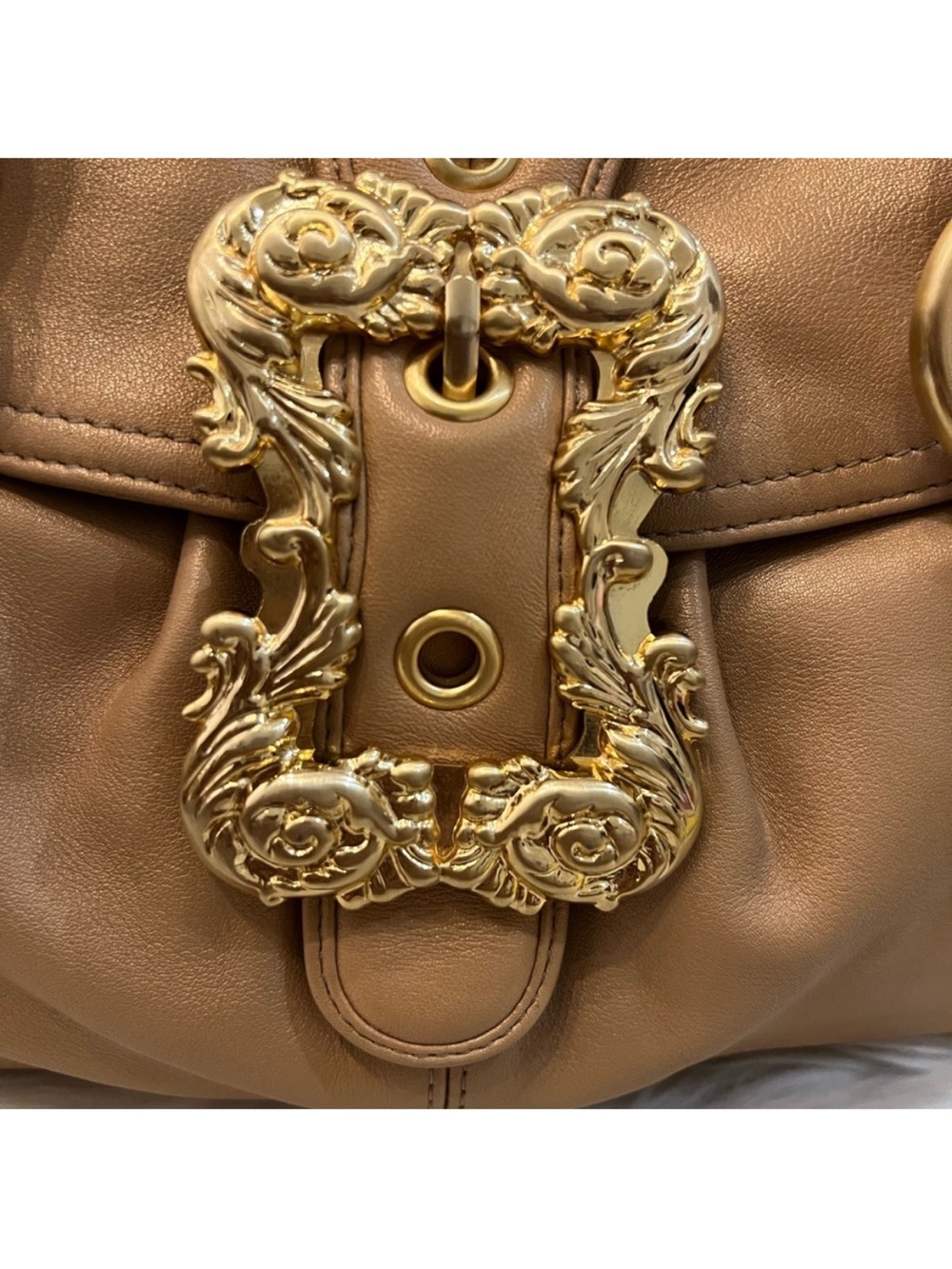 Y2K B. Makowsky Tan Leather Satchel Hobo Bag – Ornate Gold Baroque Buckle - Picture 2 of 7